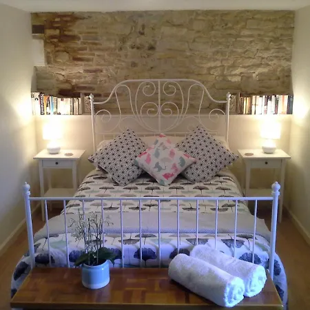 La Vieille Gorce D'hotes Near Civray 3* Asnois (Vienne)