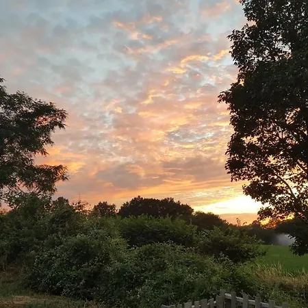 La Vieille Gorce D'hotes Near Civray 3*