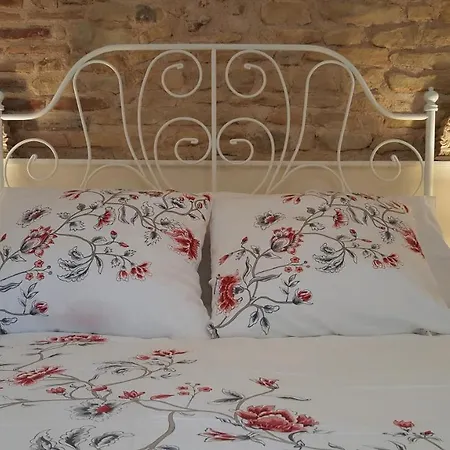 Bed & Breakfast La Vieille Gorce - D'hotes In The Vienne