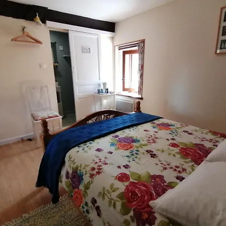 La Vieille Gorce D'hotes Near Civray Bed & Breakfast Asnois (Vienne)