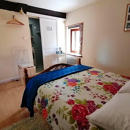 Bed & Breakfast La Vieille Gorce D'hotes Near Civray